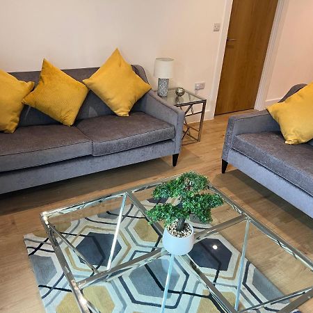 Lovely 2 Bed Apartment In Leeds Centre エクステリア 写真